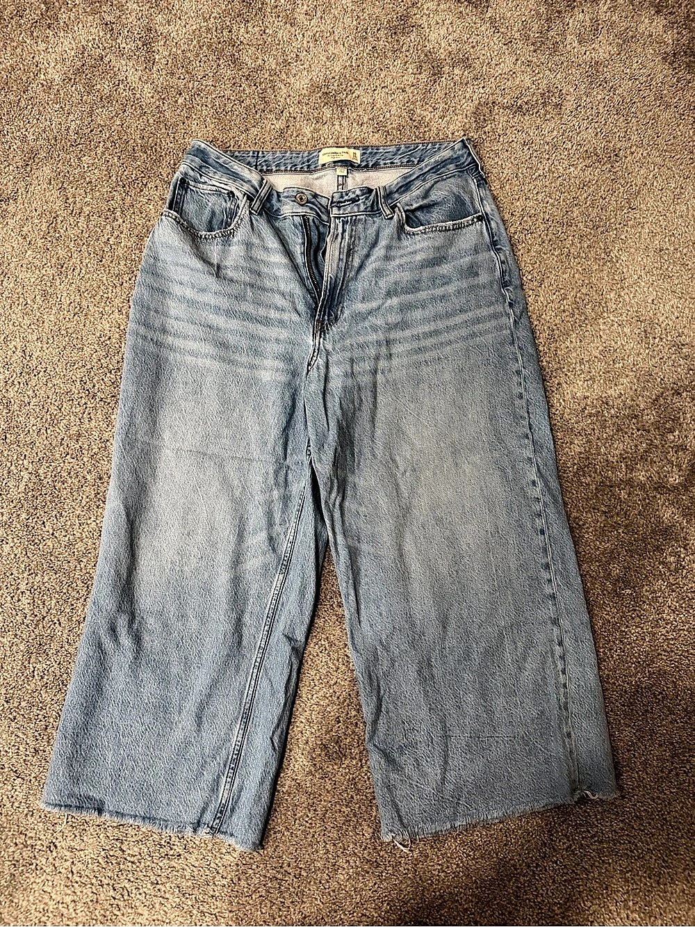 Abercrombie & Fitch Curve Love Wide Leg Jeans Size 30